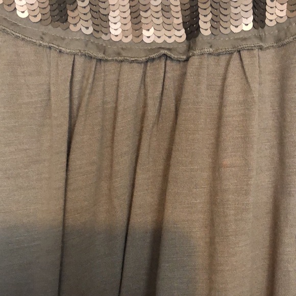 Top - Picture 2 of 4